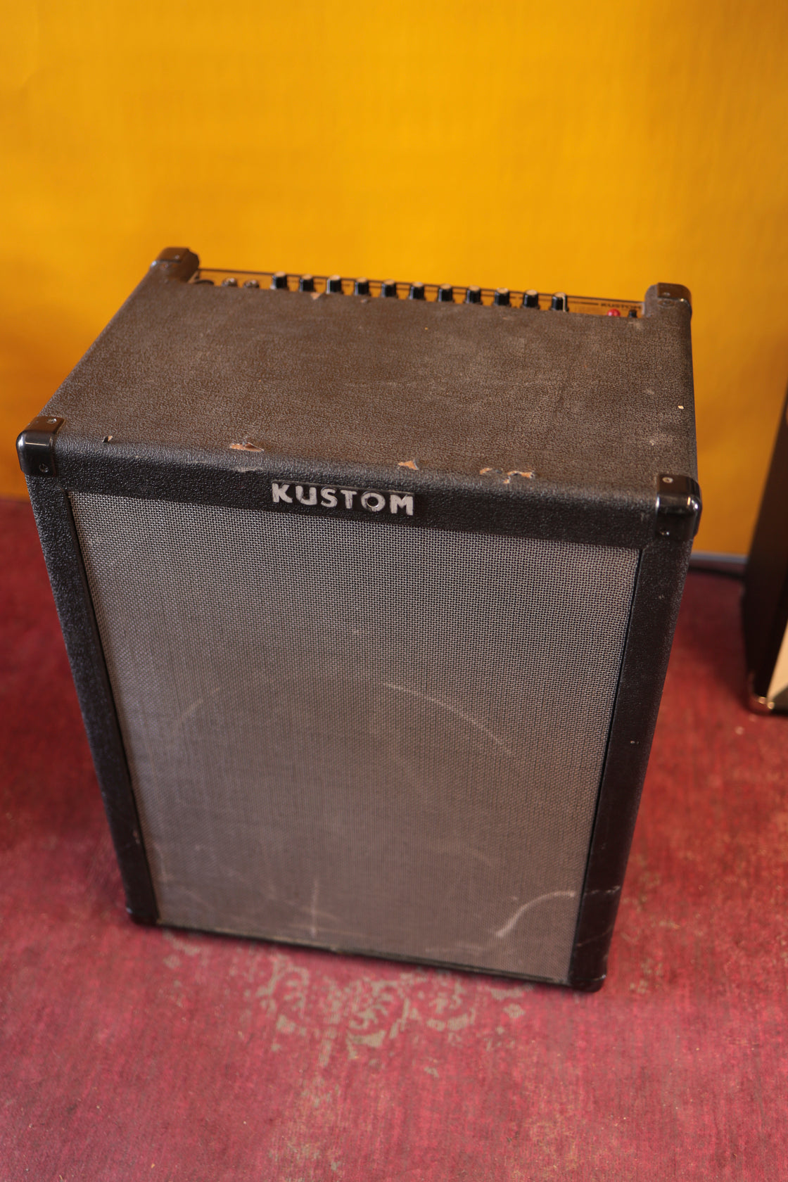 Kustom KBA100 1x15 Bass Combo Amp (2010)